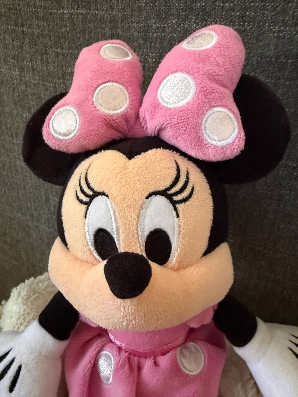 Minnie Plush Doll Pink Outfit & Polka Dot Bow Soft Toy U57 - Picture 2 of 5